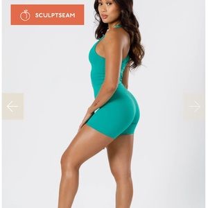 Practically new flex sweat shirt suit! (S/XS)